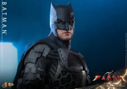 Hot_Toys_Flash_Batfleck01007